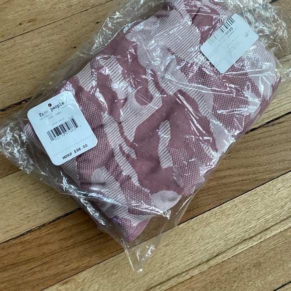 w/tag FP Movement Good Karma Leggings - Picture 2 of 6